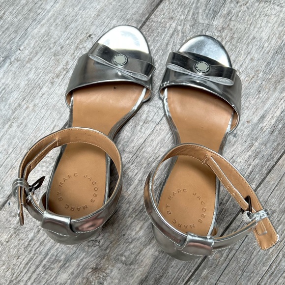Marc by Marc Jacobs | metallic wedge sandals heels - Picture 4 of 7